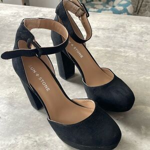Sun + Stone Black Heels Size 6 Ankle Strap